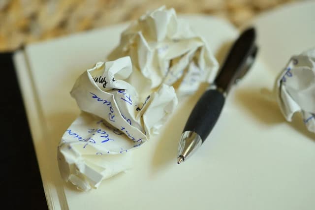 Jak wypisywać zaproszenia ślubne, aby uniknąć najczęstszych błędów Jak wypisywać zaproszenia ślubne, aby uniknąć najczęstszych błędów